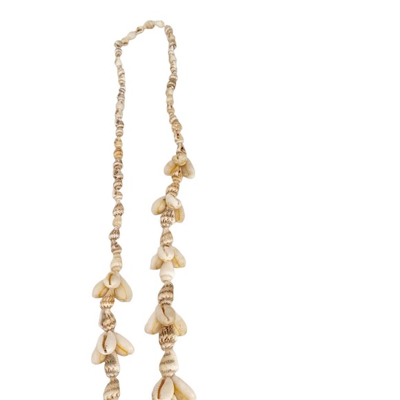 Shell Necklaces Lot of 2, 17 Inches Long Each - Picture 4 of 6